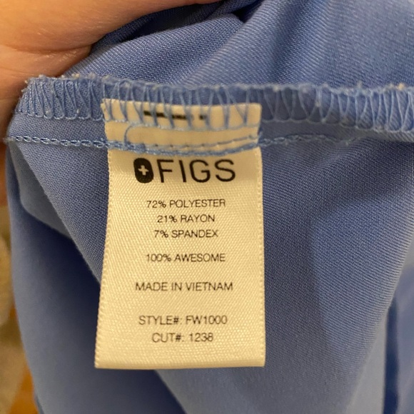 Figs Catarina One-Pocket Scrub Top in Ceil Blue - Picture 6 of 6